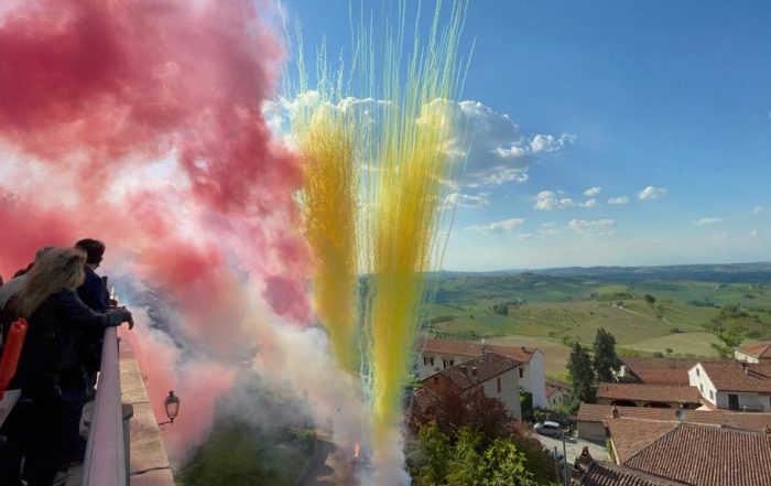 LO SPETTACOLO CON FUOCHI D'ARTIFICIO A LU E CUCCARO MONFERRATO