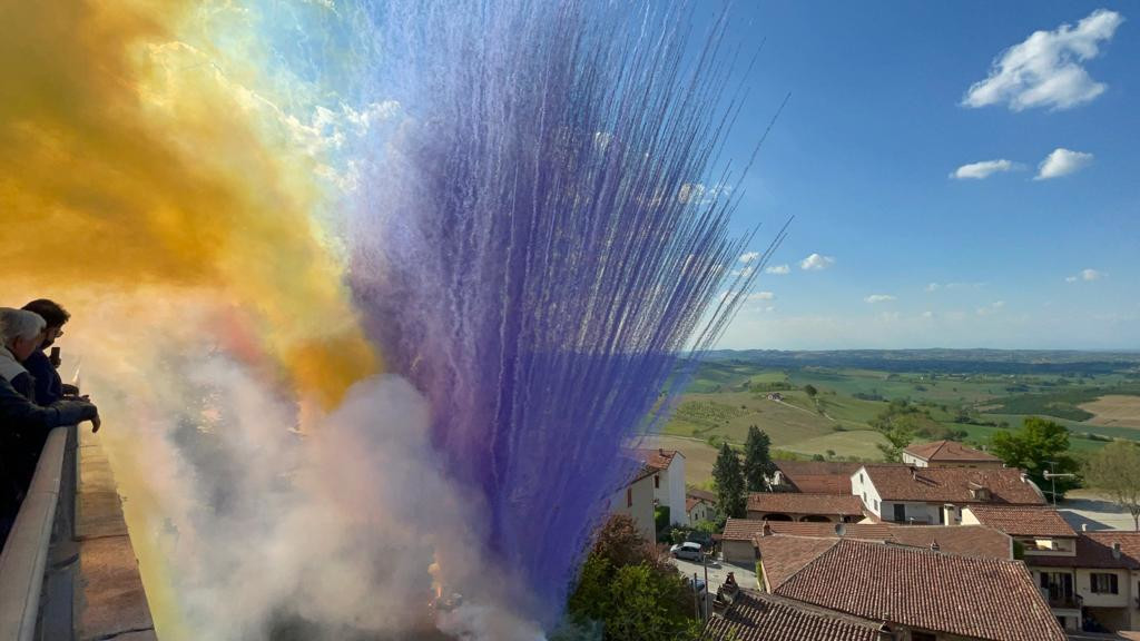 LO SPETTACOLO CON FUOCHI D'ARTIFICIO A LU E CUCCARO MONFERRATO